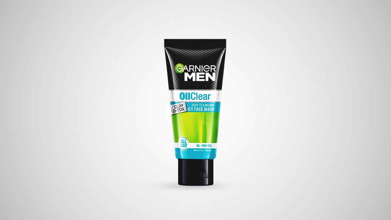 A trusted and preferred face wash for those with oily skin.