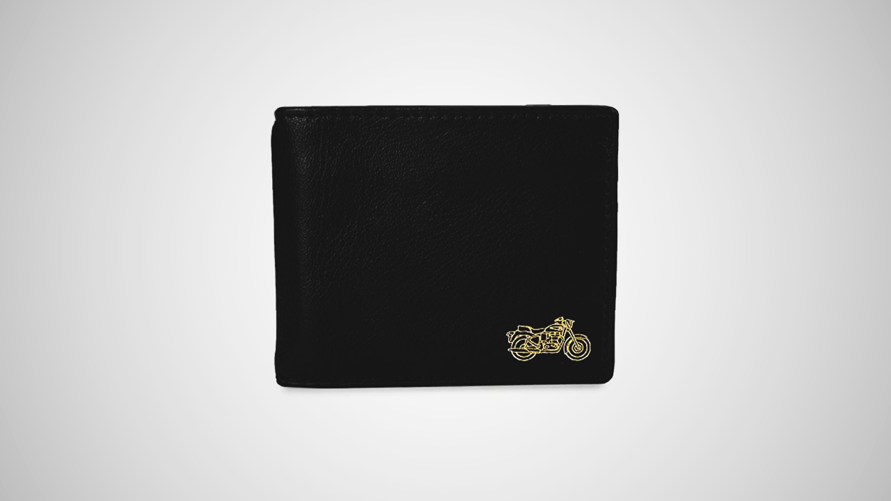 A highly recommended wallet known for its exceptional quality and design.