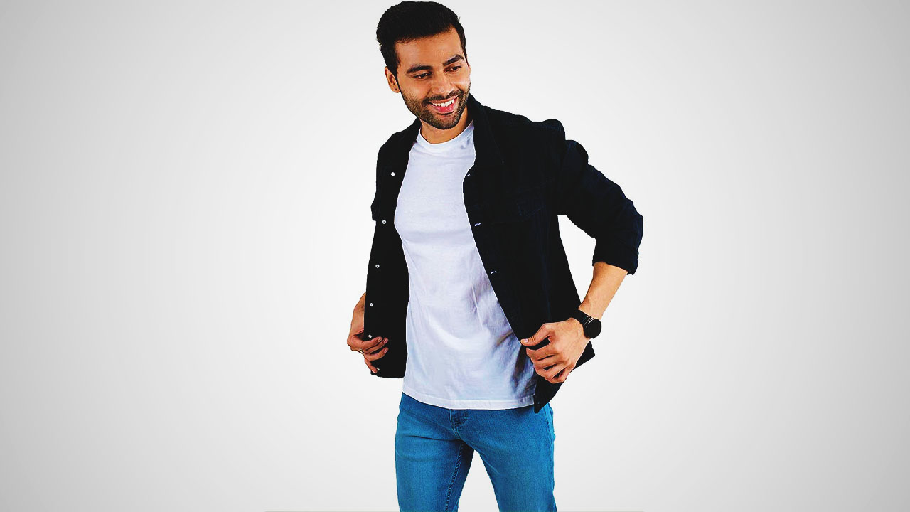 A premium denim jacket brand that offers a perfect blend of comfort and trendiness.