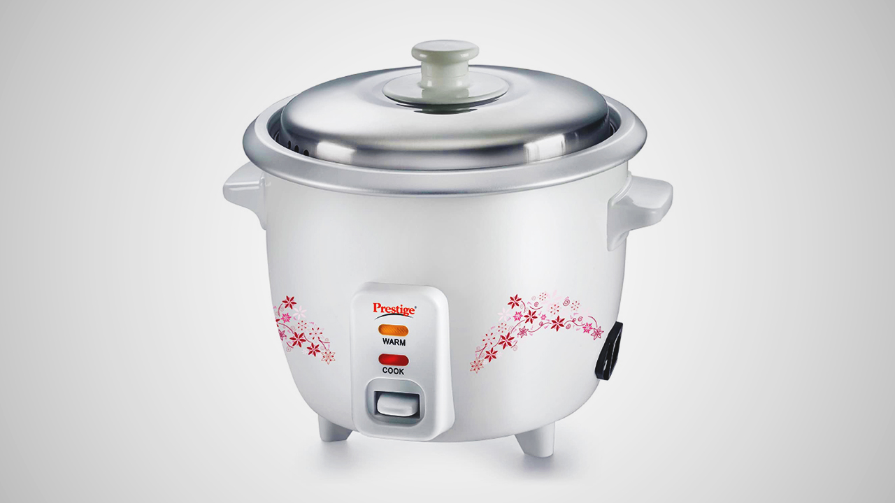 One of the most recommended rice cookers by experts and users alike. 