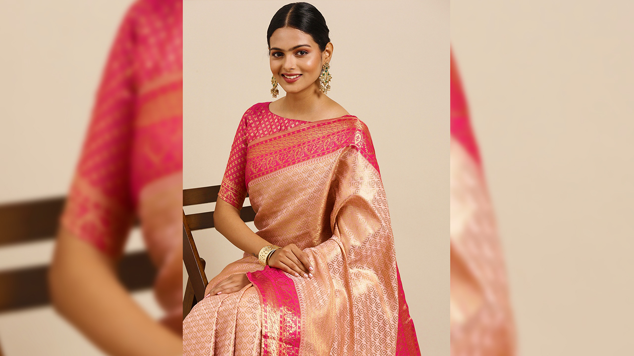 Among the finest sarees available, this one is exceptional. 