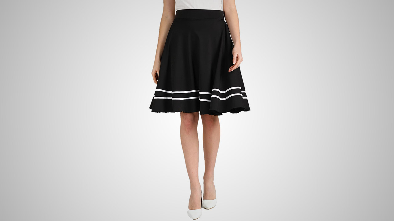 A prime example of a stylish high waist skirt. 