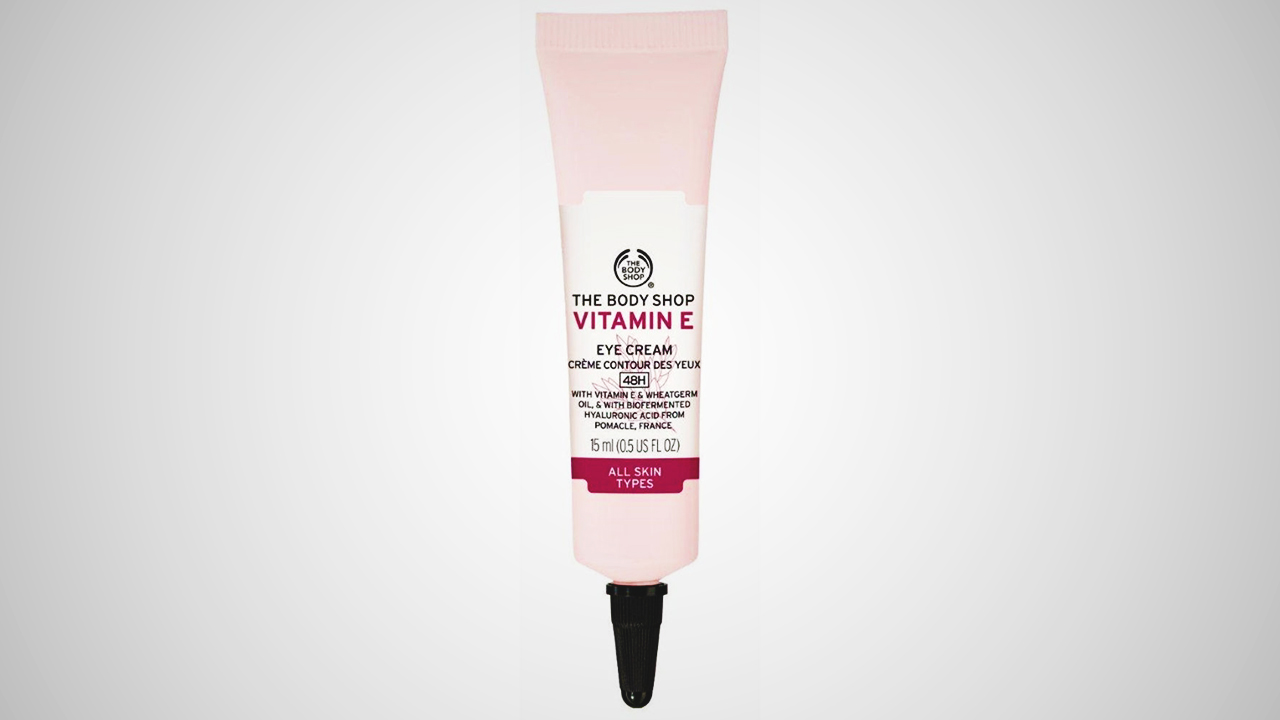 An exceptional under-eye cream known for its remarkable results. 